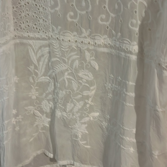 Johnny Was pure white top/tunic 3/4 sleeves, embroidery, eyelet, and open lace - Picture 6 of 7